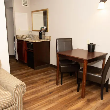 D. Hotel Suites & Spa Holyoke Exterior photo